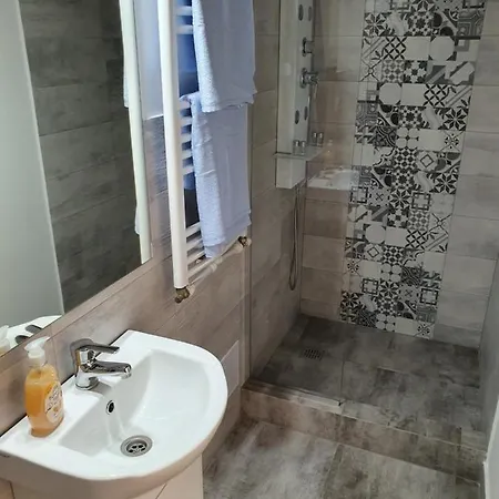 Villa De Inchiriat La Casa