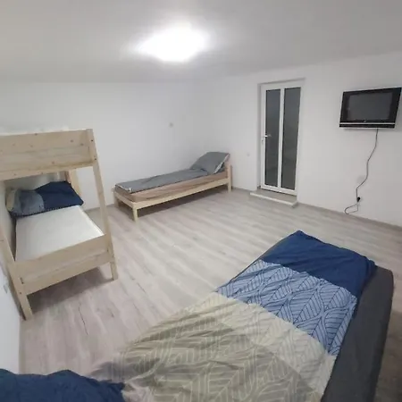 De Inchiriat La Casa Villa *