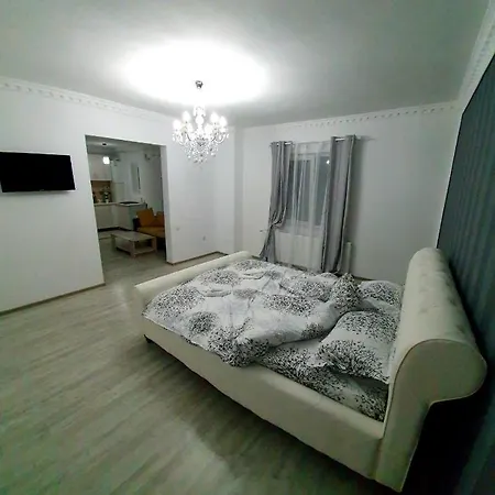 De Inchiriat La Casa Villa *
